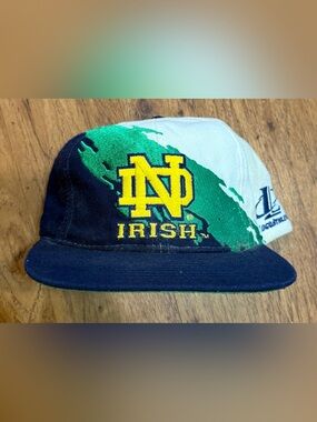 Vintage 90’s Notre Dame Hat SPLASH Cap Snap Back White Green Blue Logo Athletic